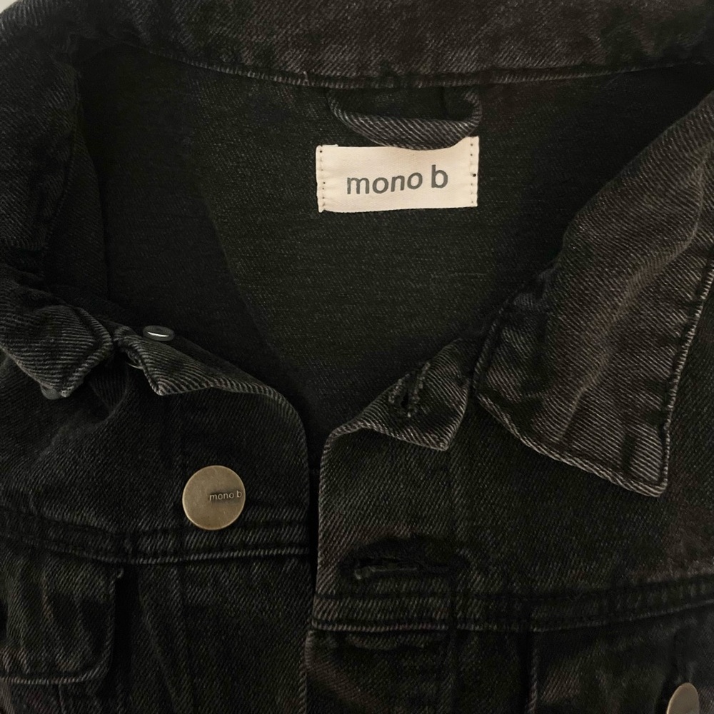 Womens Forever 21 Distressed cropped Denim Jacket - Picture 8 of 8